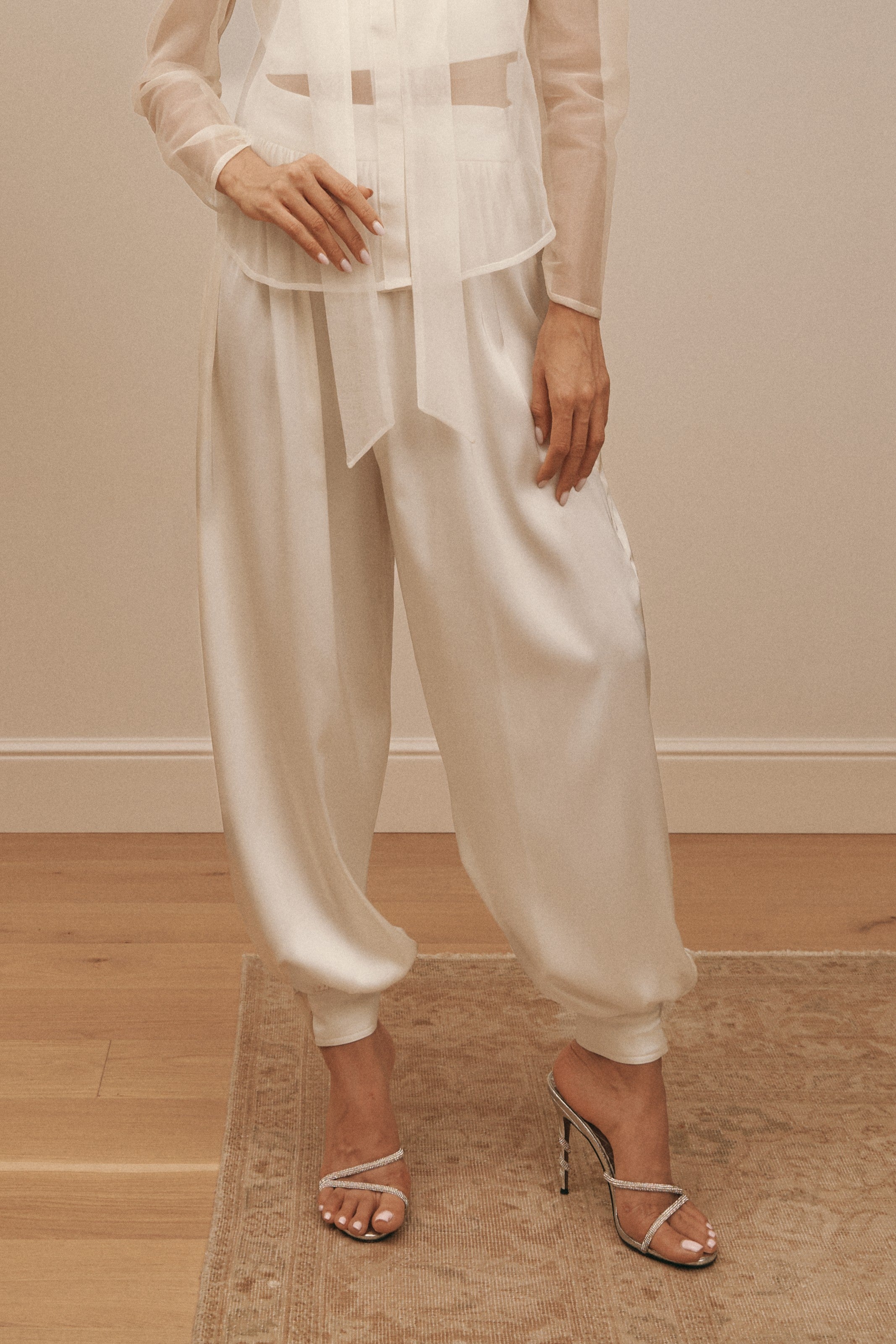 Crème Luna Balloon Pants