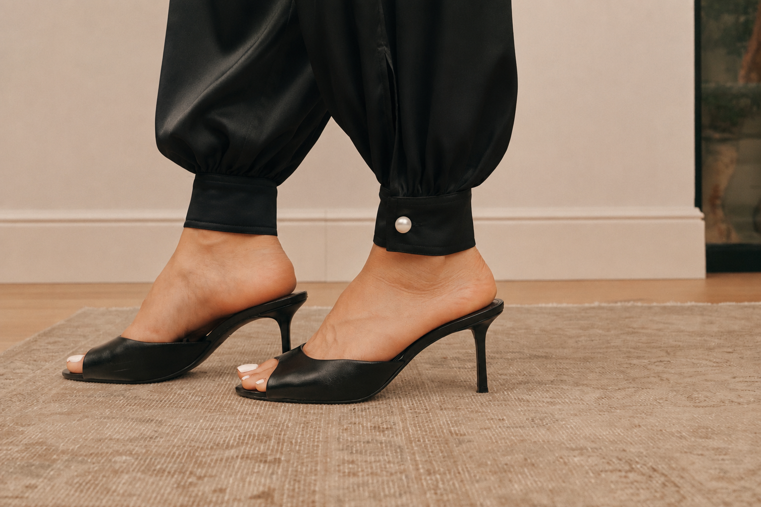 Noir Luna Balloon Pants